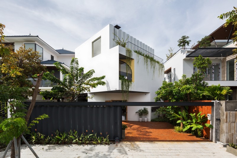 AD+studio - ROTATING house