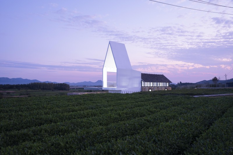 Beijing Guanzhu  design studio - watchman teahouse