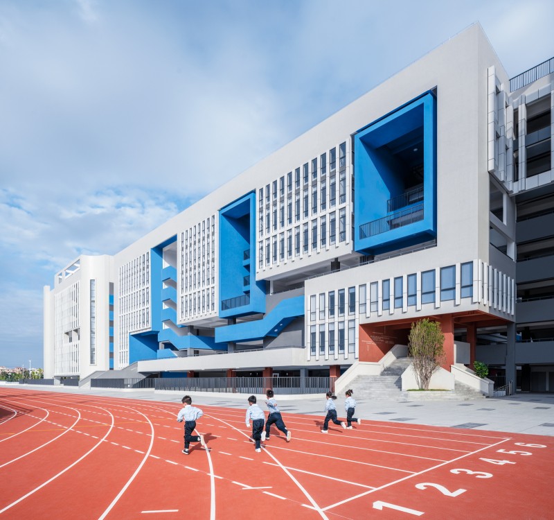 Shenzhen University / BYAD / Polar Coordinates Design - Quanzhou Experimental Middle School