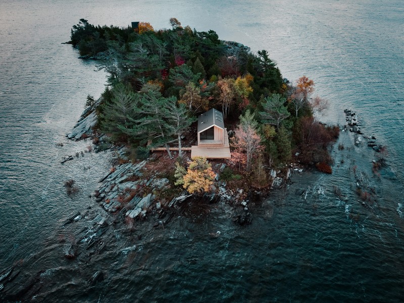 The Backcountry Hut Company - System 01: Great Lakes Cabin