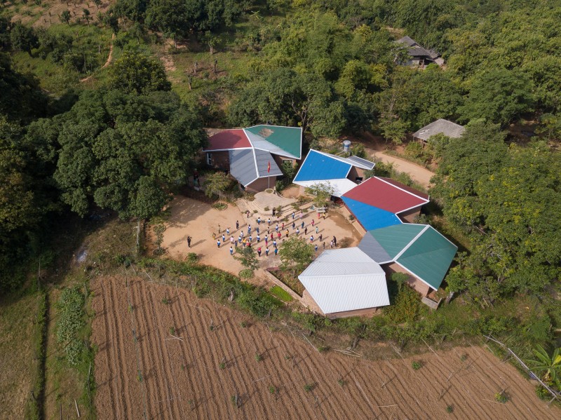 1+1>2 Architects - Na Khoang School 