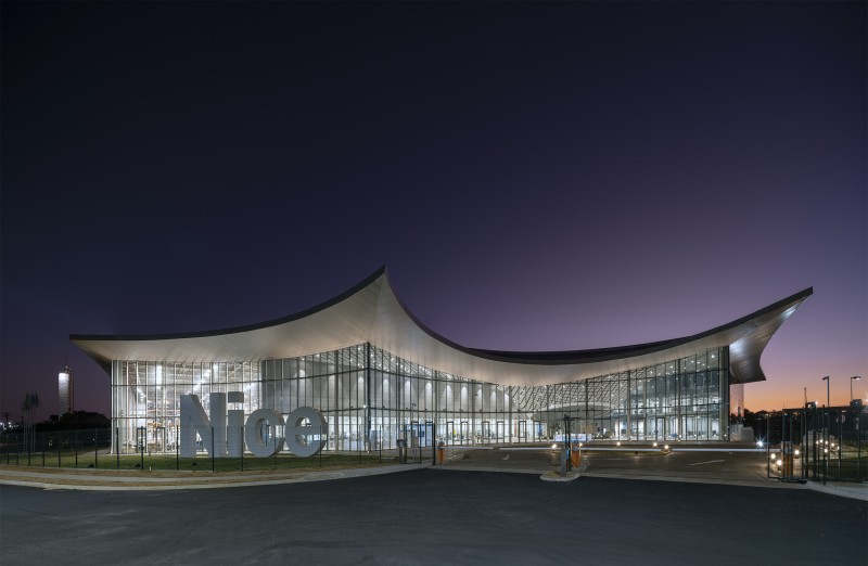 Mario Cucinella Architects - Nice Brasil Headquarters