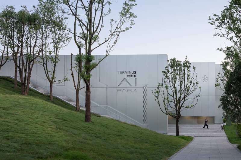 XING DESIGN - Terminus AI PARK: “Macrochips” Built into the Earth