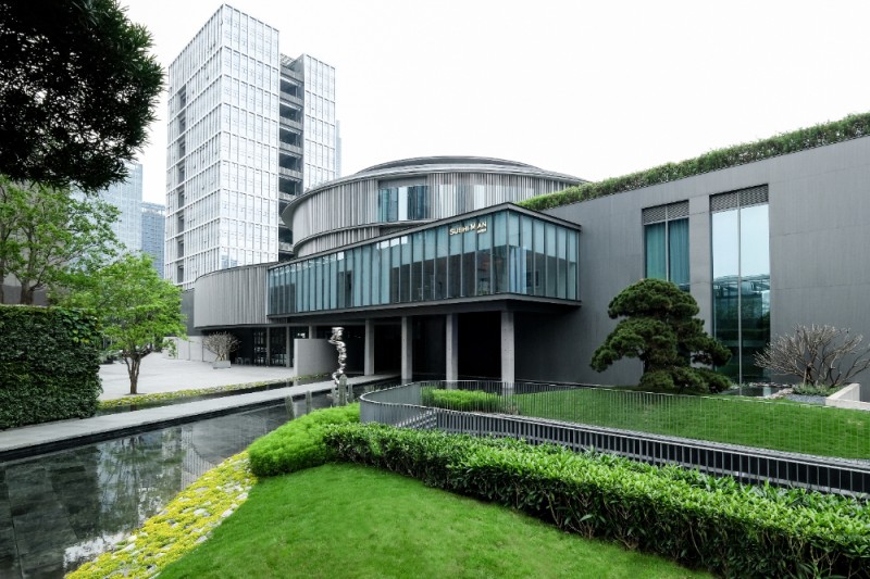 He Art Museum - HEM Restaurant