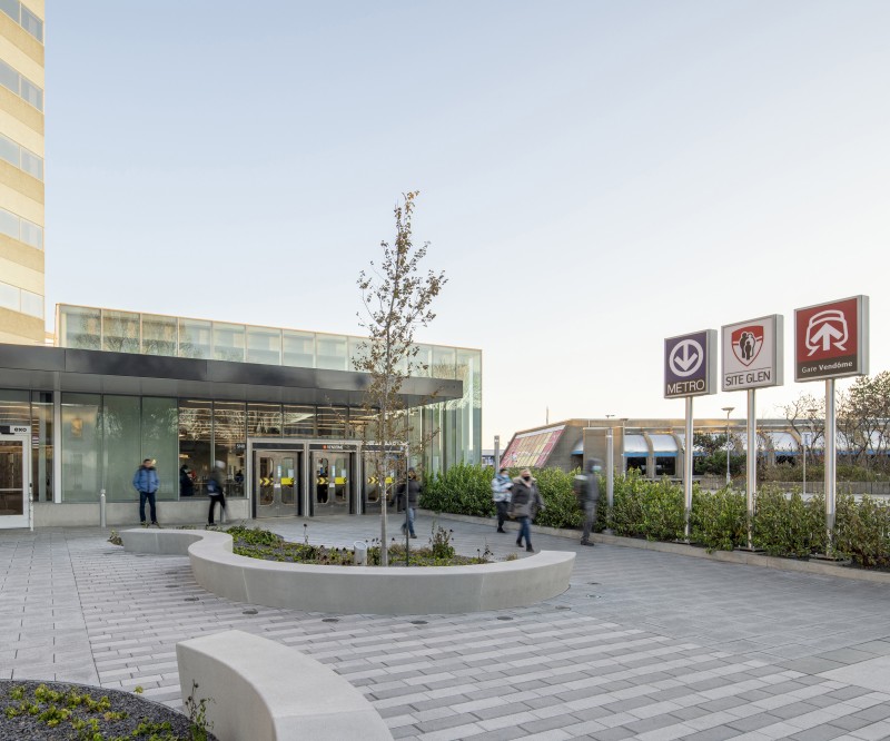 Bisson_Fortin | Provencher_Roy architectes en consortium - Vendôme multimodal hub - New entrance pavilion and pedestrian link
