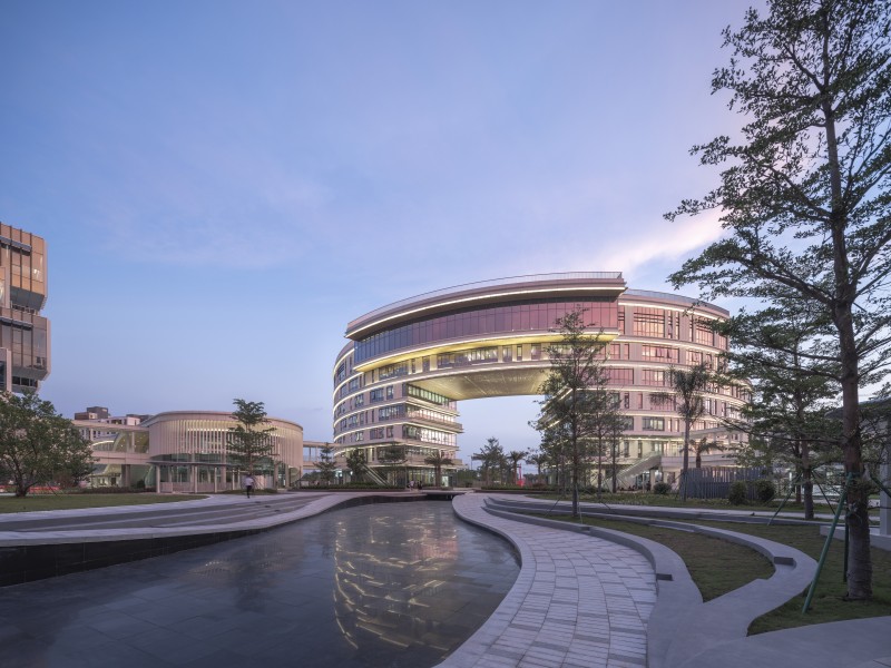 Kohn Pedersen Fox Associates - The Administration Building, Hong Kong University of Science and Technology (HKUST), Guangzhou Campus 