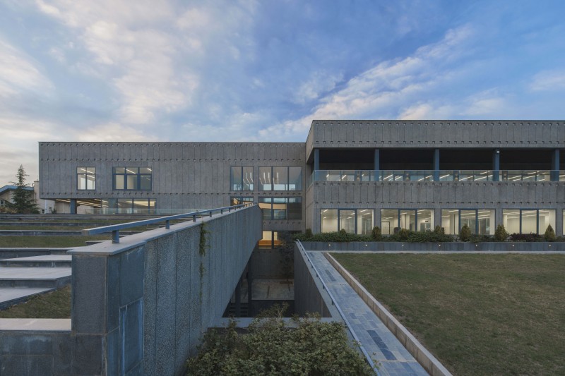Hooba Design Group - Saman Satellite Office Building