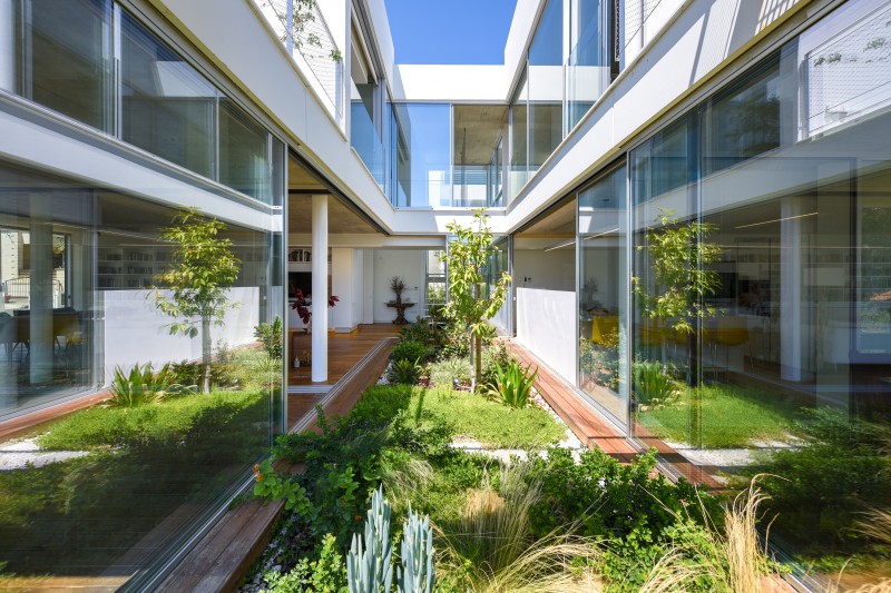 Christos Pavlou Architecture - The garden house in the city