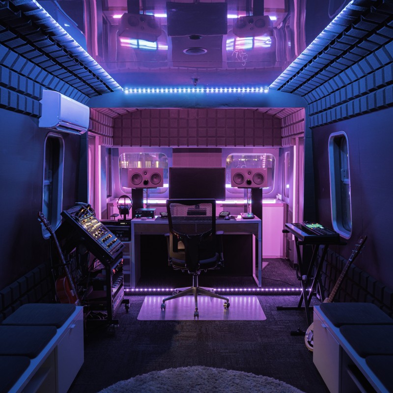 ITN Architects: Zvi Belling - Carriage Studio