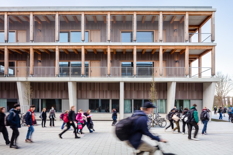 Hans Georg Esch - Langenhagen High School