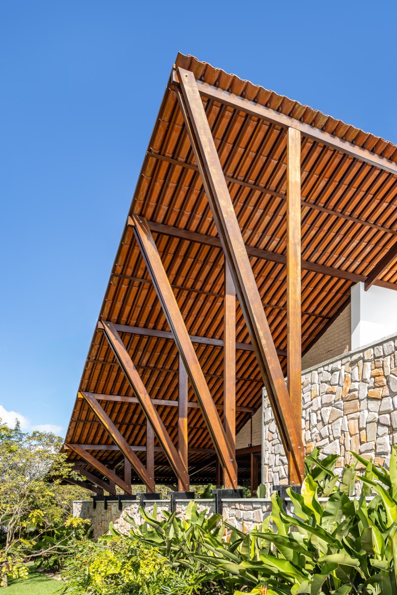 jirau arquitetura e urbanismo - Discreet House