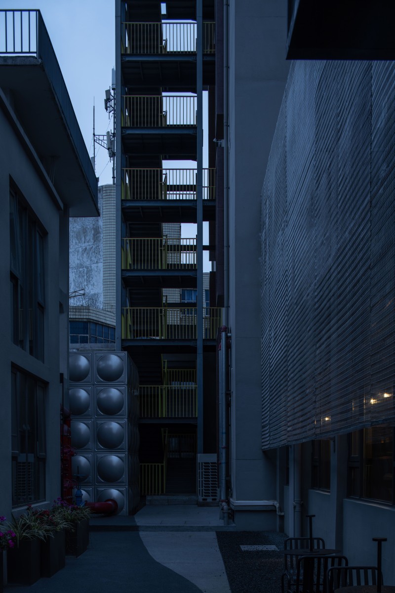 The One Architectural Design Co., Ltd. - Y Fashion New Media Studio 
